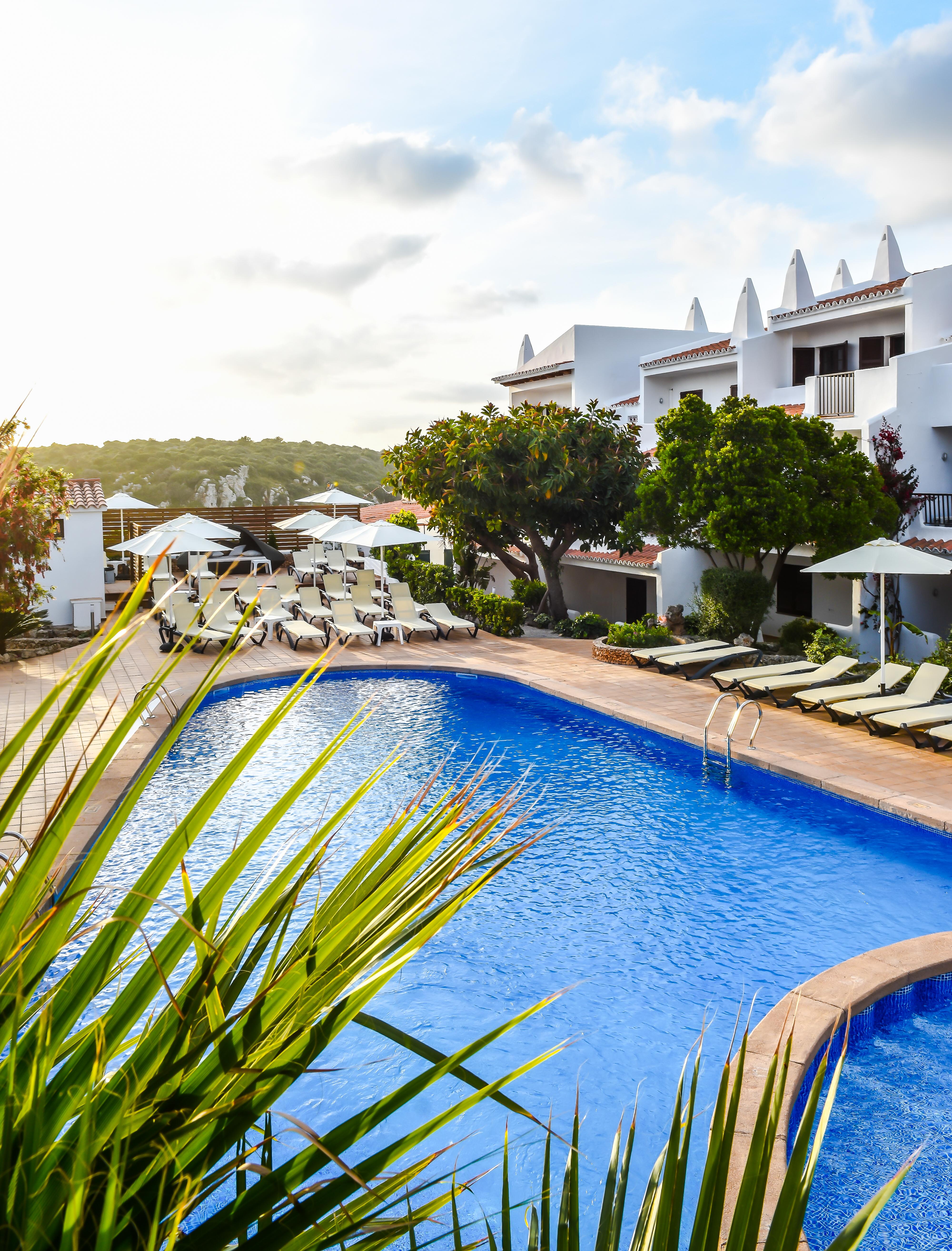 Aparthotel Nelva Resort Cala En Porter  Exterior photo